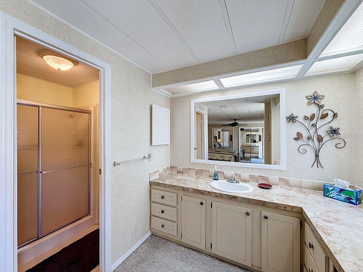 1561 APACHE CIRCLE — photo 23 of 67