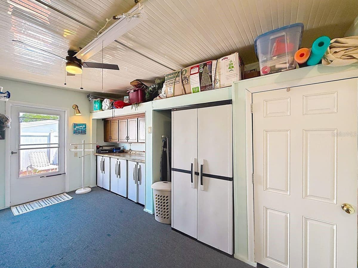 1561 APACHE CIRCLE — photo 33 of 67