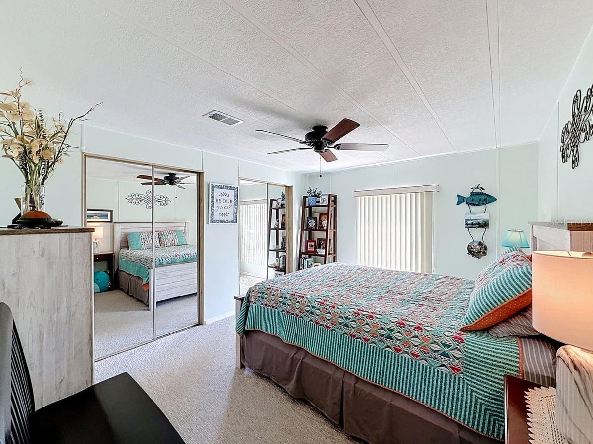 1561 APACHE CIRCLE — photo 15 of 67