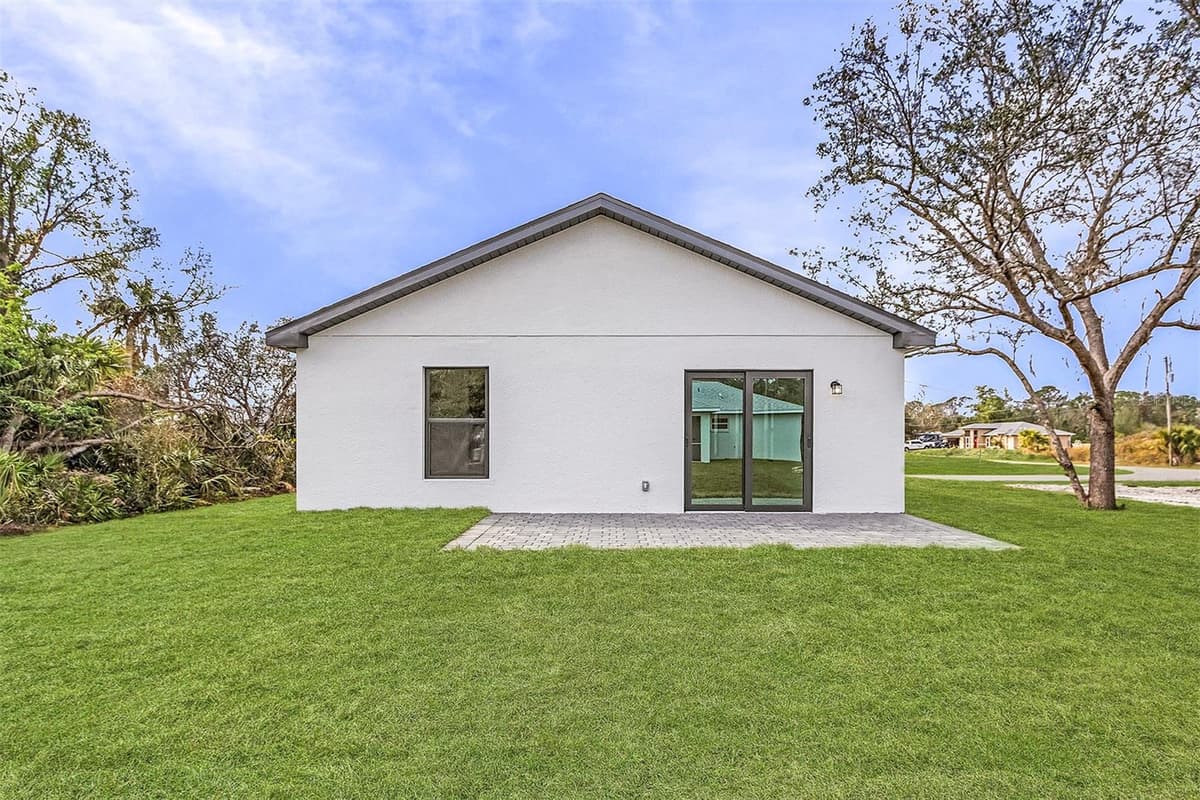 5402 OJUS STREET — photo 3 of 22