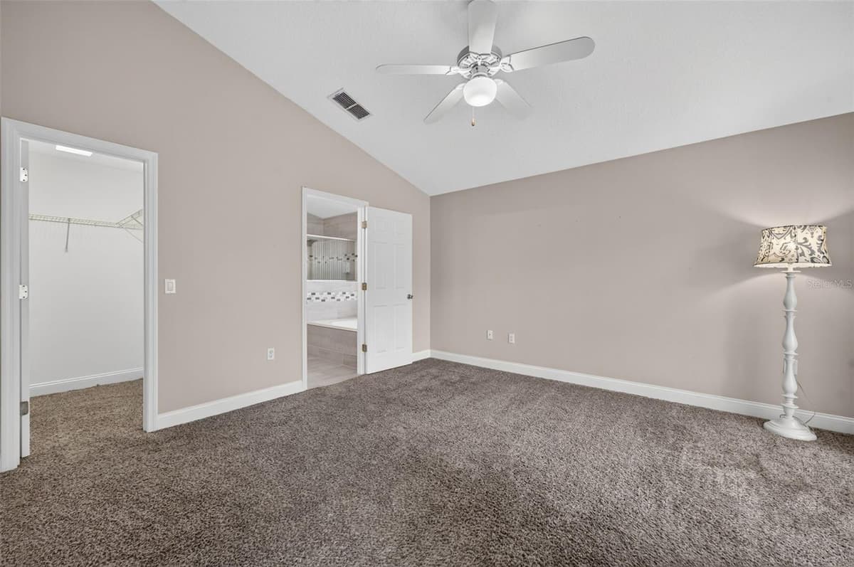 124 LANCASTER DRIVE — photo 20 of 43