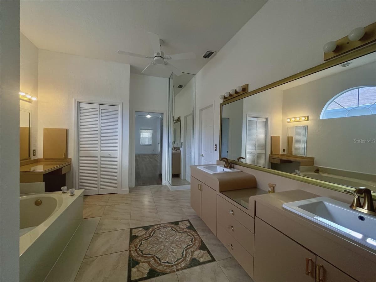 7116 PEBBLE BEACH LANE — photo 13 of 40