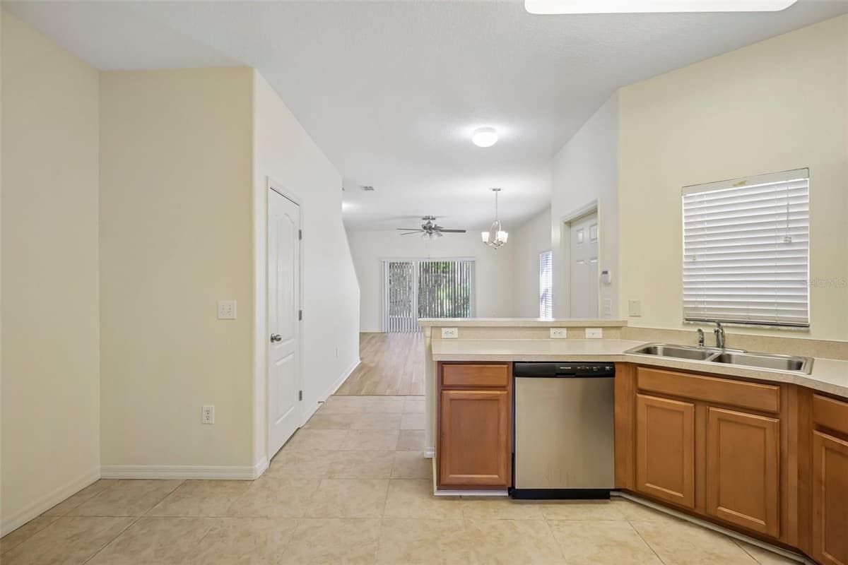 4244 BIRCH POND LOOP — photo 8 of 34