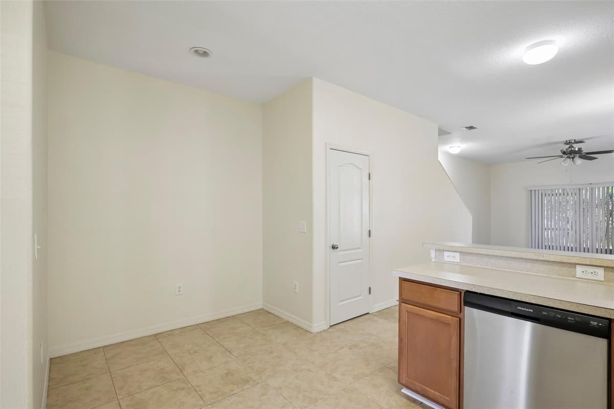 4244 BIRCH POND LOOP — photo 9 of 34