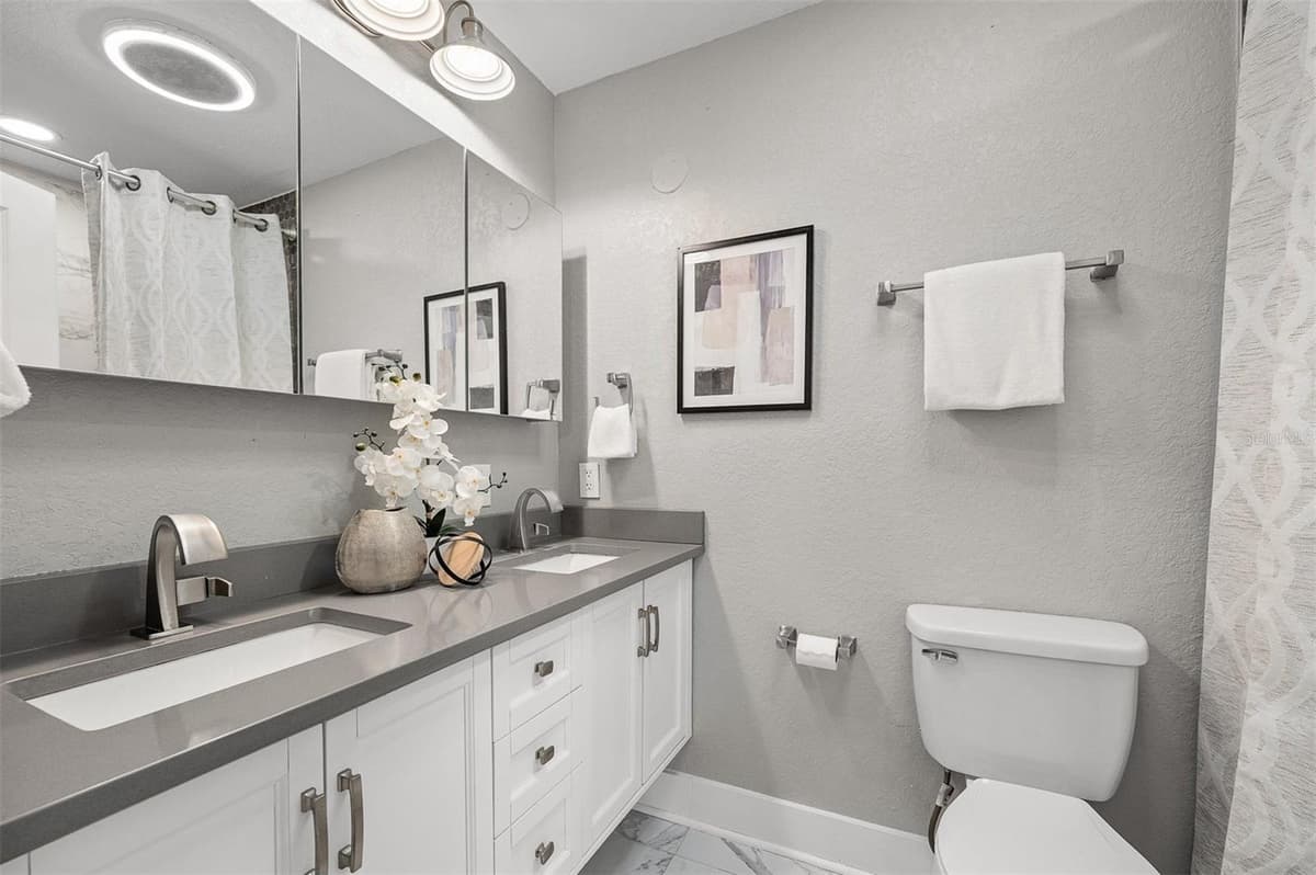 1615 E CONCORD STREET — photo 19 of 34