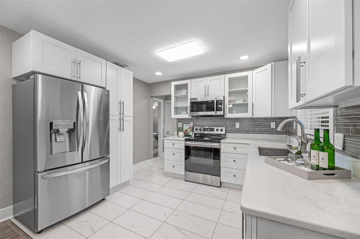 1615 E CONCORD STREET — photo 13 of 34