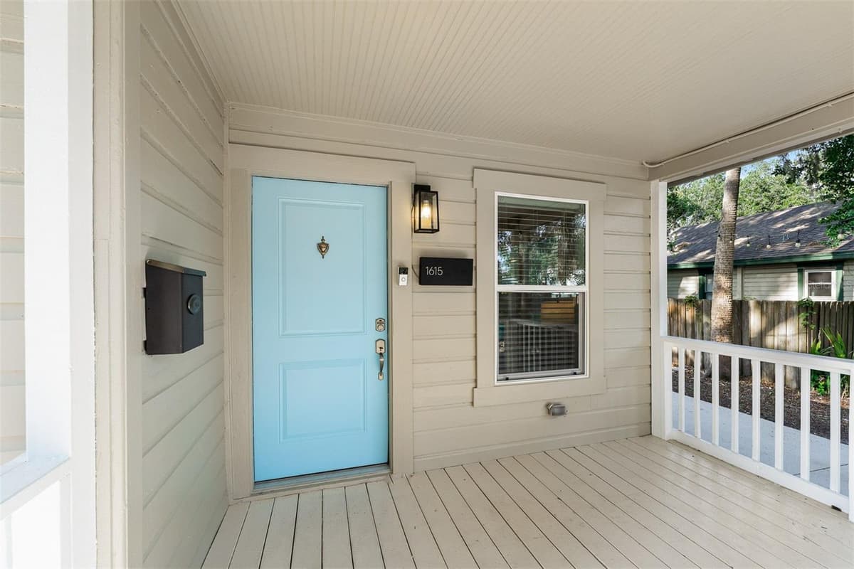 1615 E CONCORD STREET — photo 4 of 34