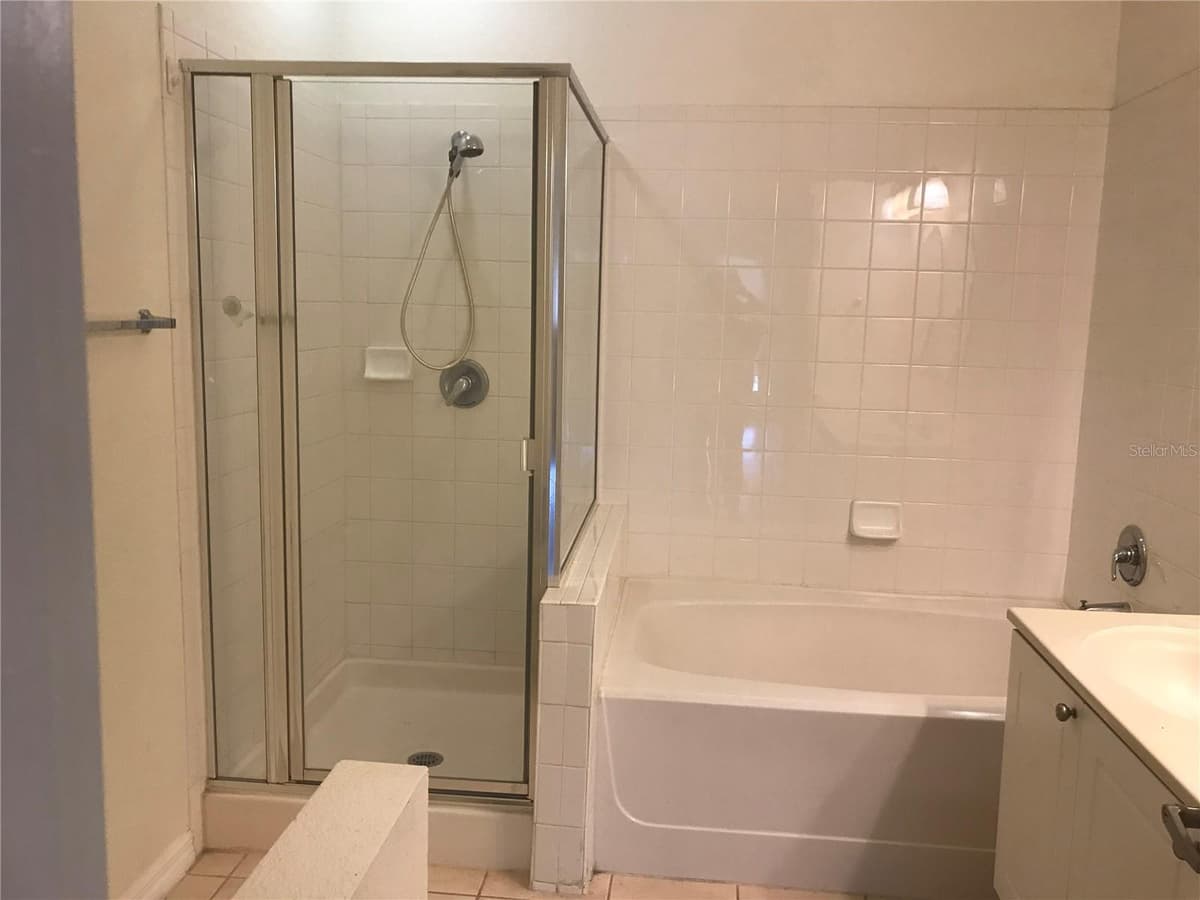 2490 LANCIEN COURT — photo 11 of 17