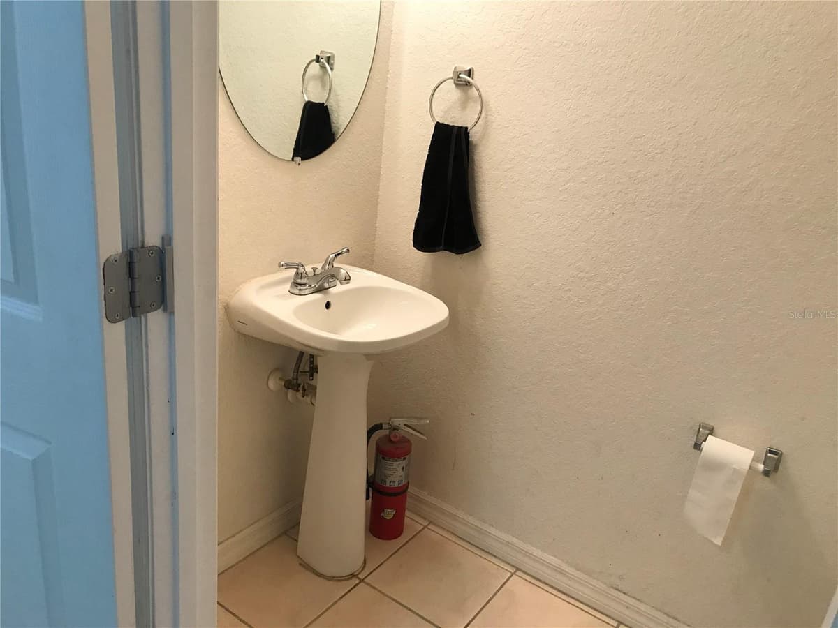 2490 LANCIEN COURT — photo 8 of 17