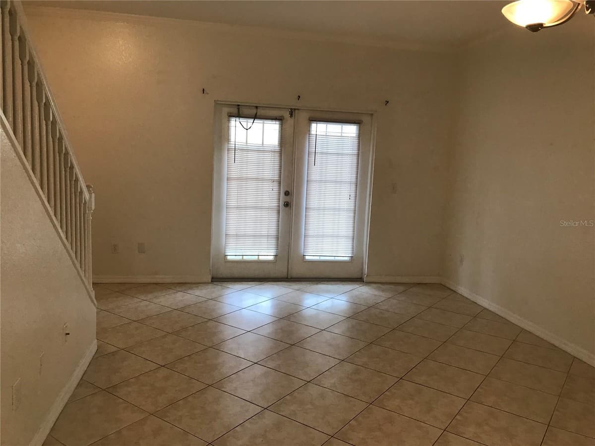 2490 LANCIEN COURT — photo 4 of 17