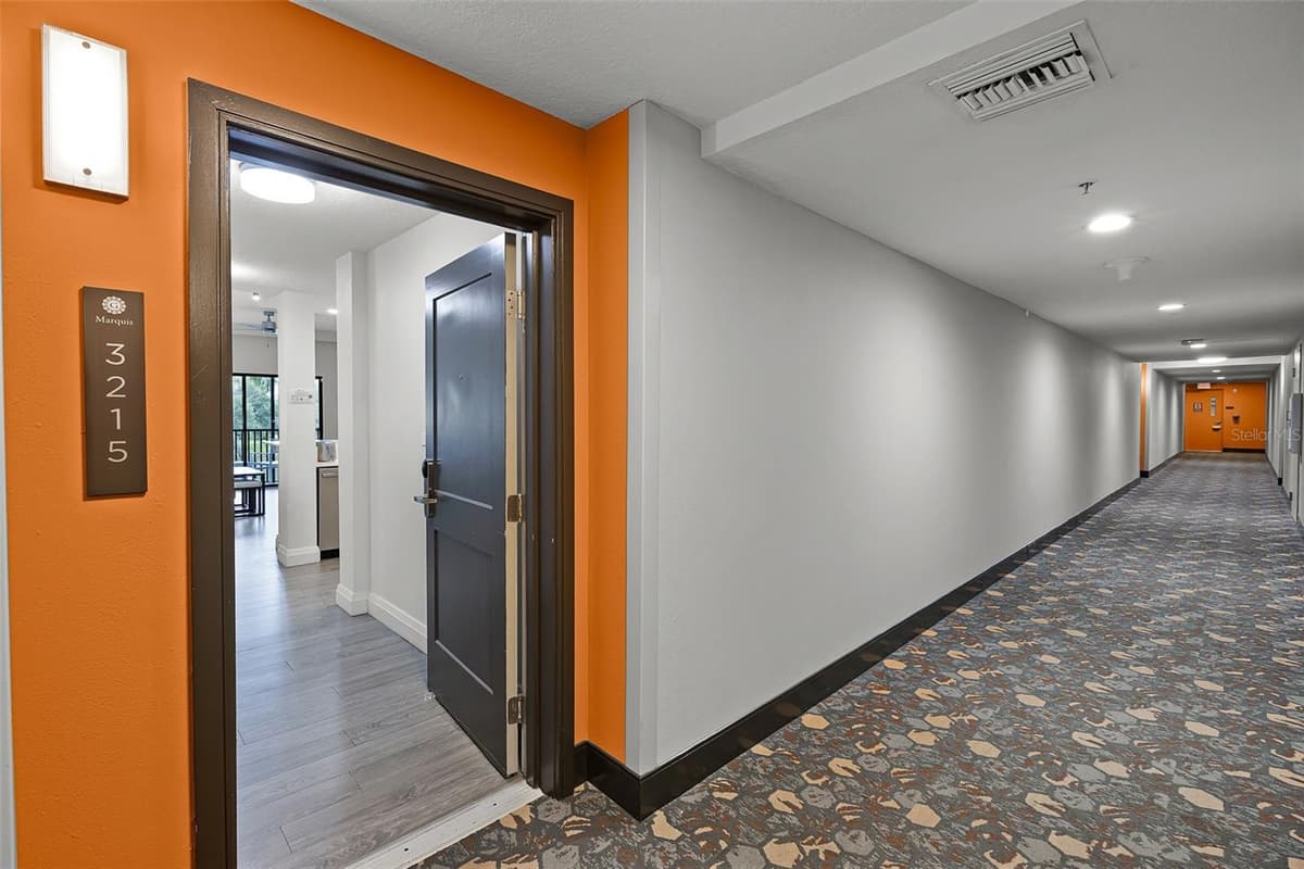 14501 GROVE RESORT AVENUE — photo 3 of 50