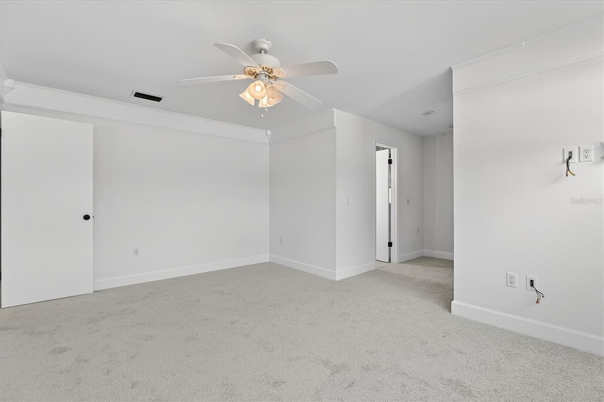 517 HICKORYWOOD AVENUE — photo 31 of 44