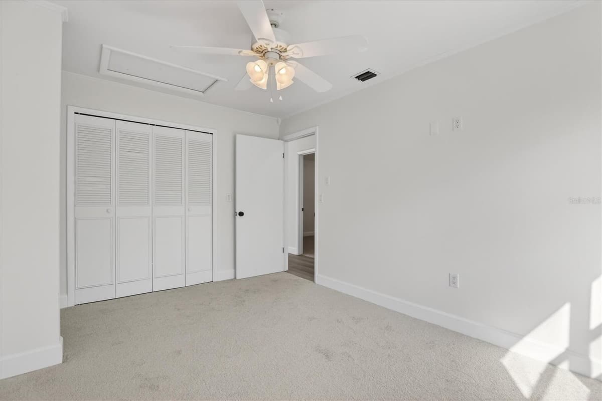 517 HICKORYWOOD AVENUE — photo 27 of 44