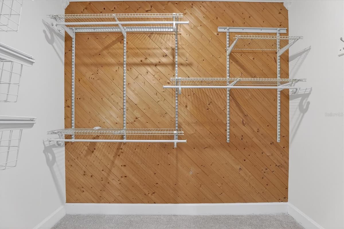 517 HICKORYWOOD AVENUE — photo 33 of 44