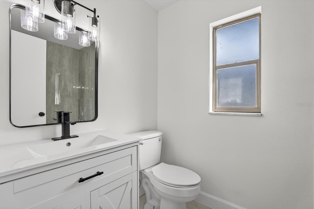 517 HICKORYWOOD AVENUE — photo 34 of 44