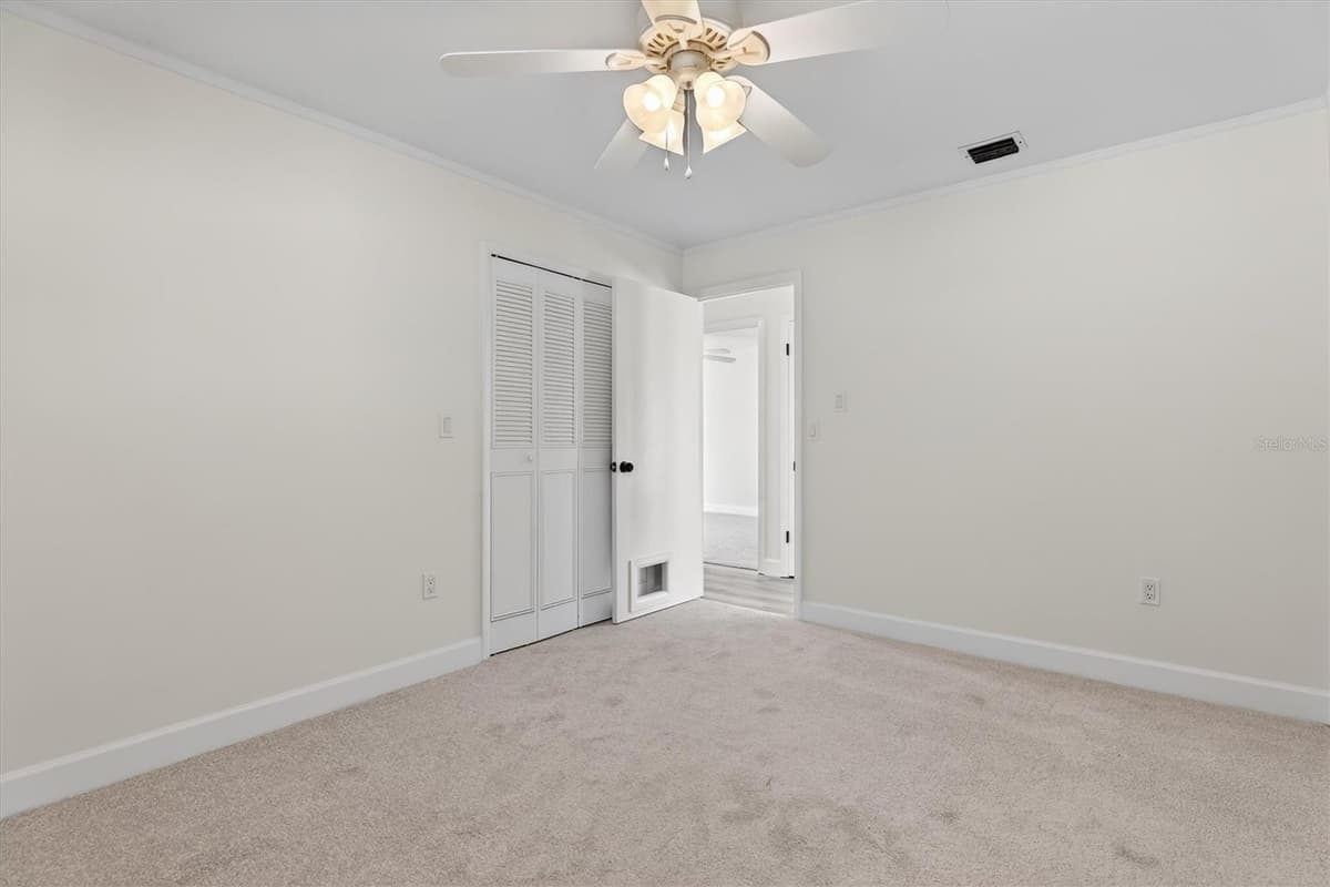 517 HICKORYWOOD AVENUE — photo 25 of 44