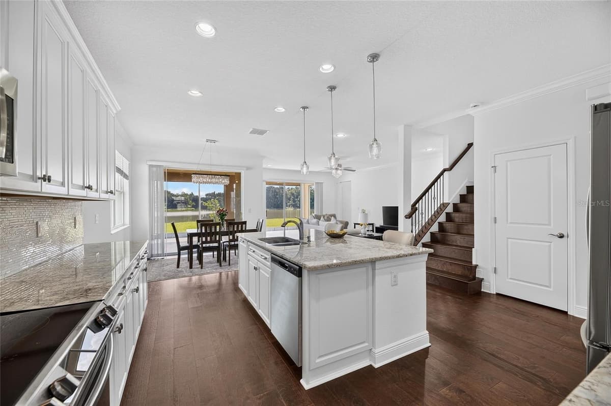10845 SUNDRIFT DRIVE — photo 10 of 89