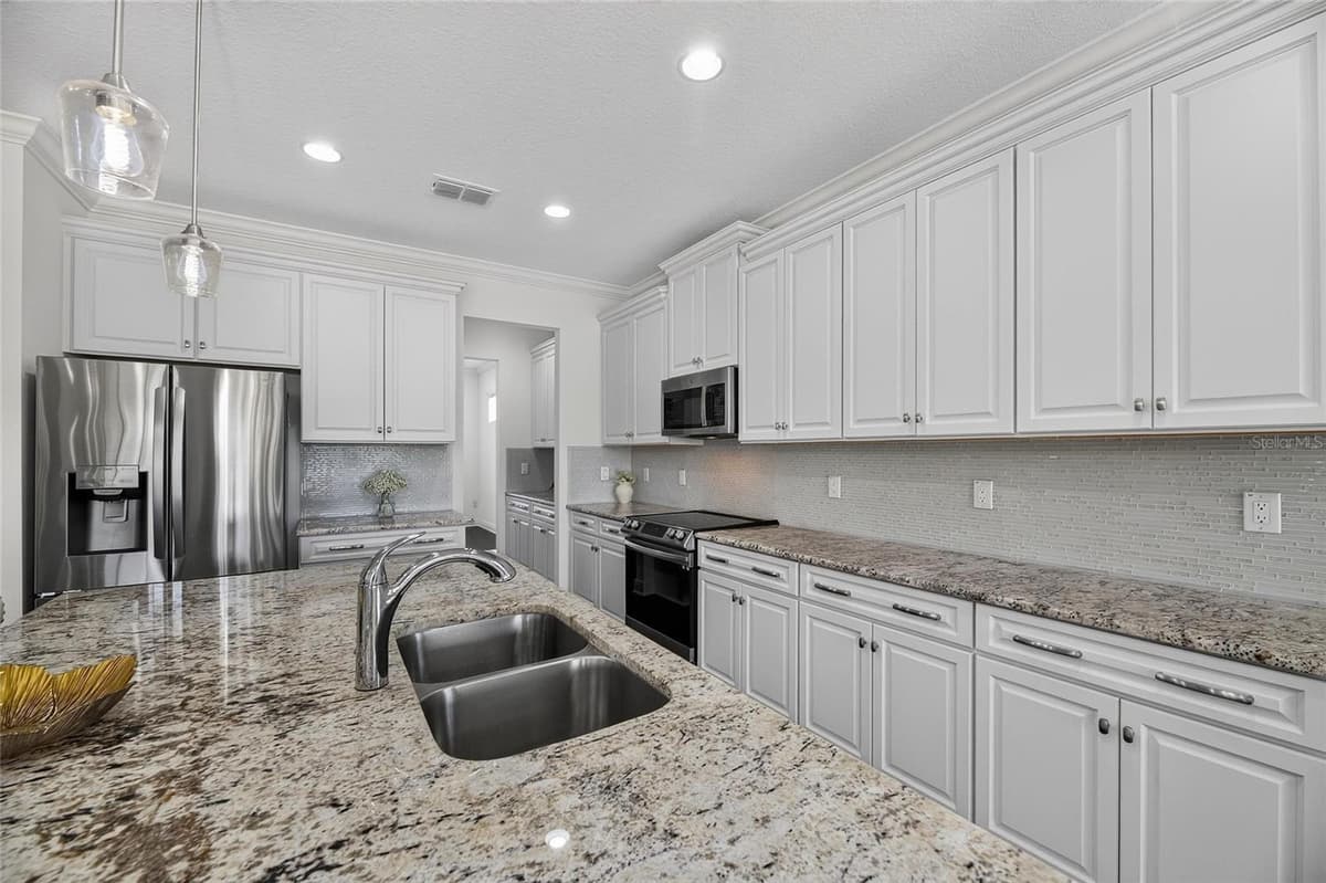 10845 SUNDRIFT DRIVE — photo 8 of 89