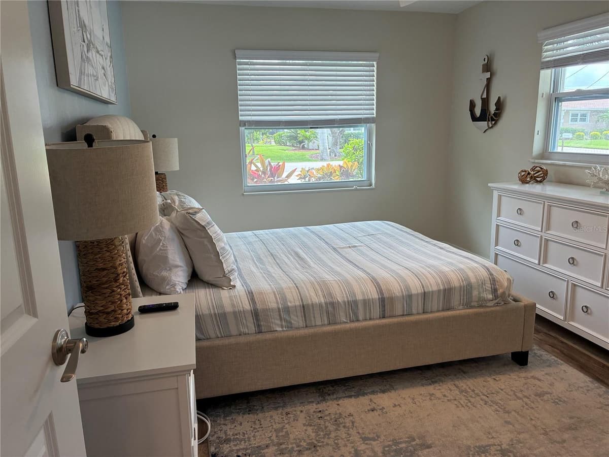5240 SEMINOLE COURT — photo 23 of 40