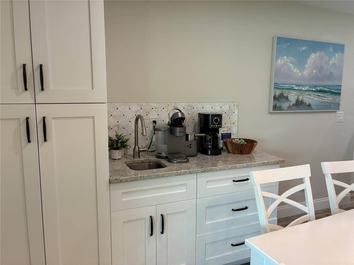 5240 SEMINOLE COURT — photo 16 of 40