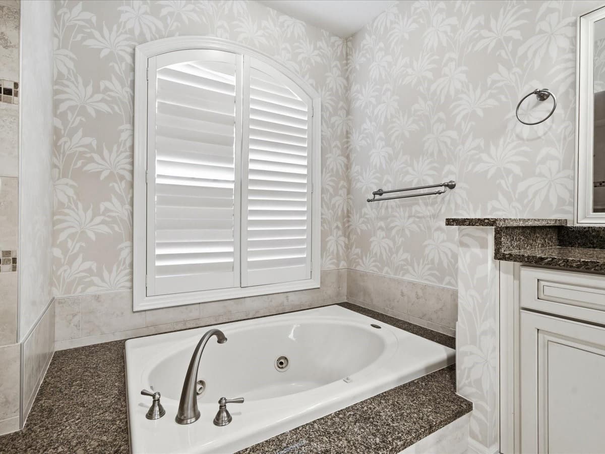 9802 MAKO COURT — photo 43 of 79