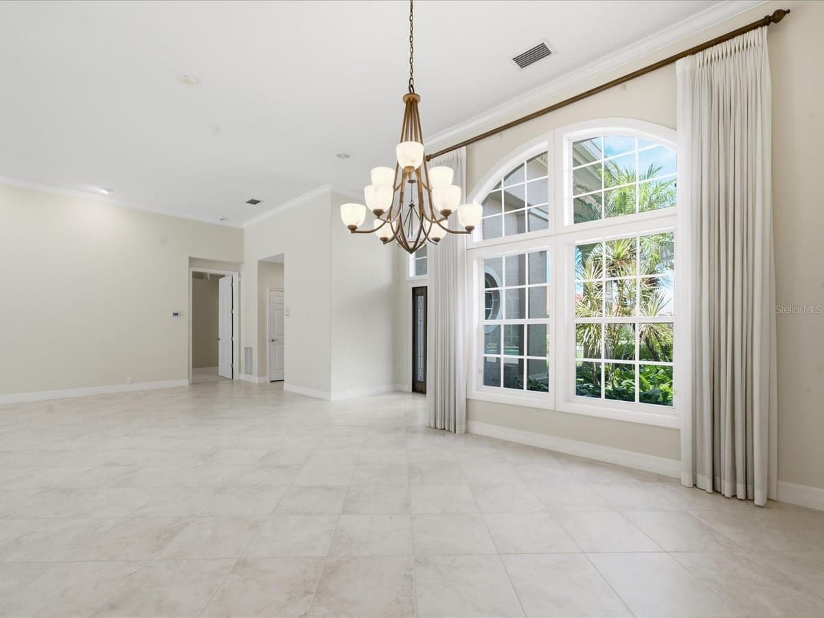 9802 MAKO COURT — photo 10 of 79