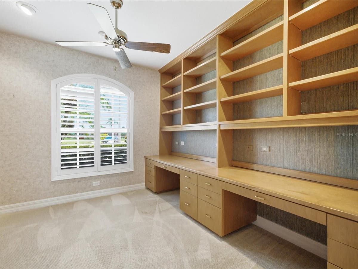 9802 MAKO COURT — photo 32 of 79