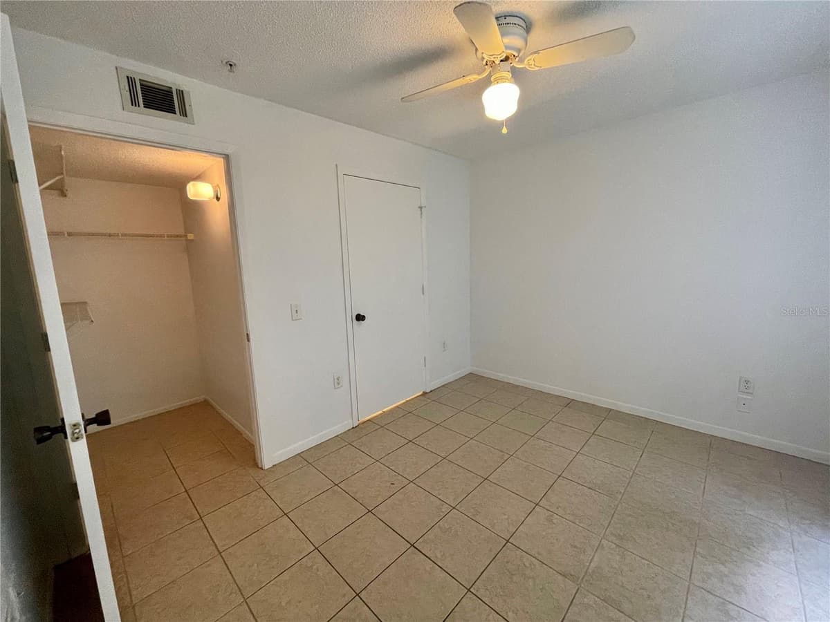 3921 34TH STREET — photo 10 of 33