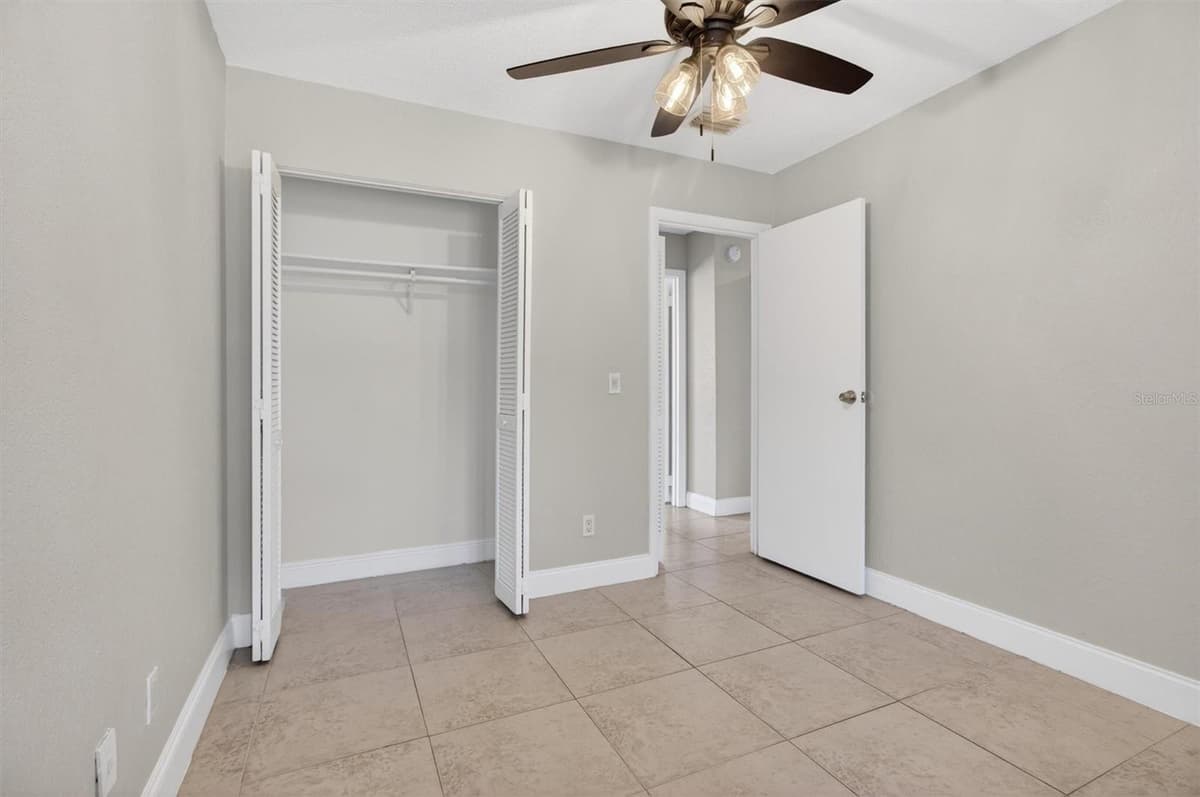 736 SUMMERLAND DRIVE — photo 27 of 56
