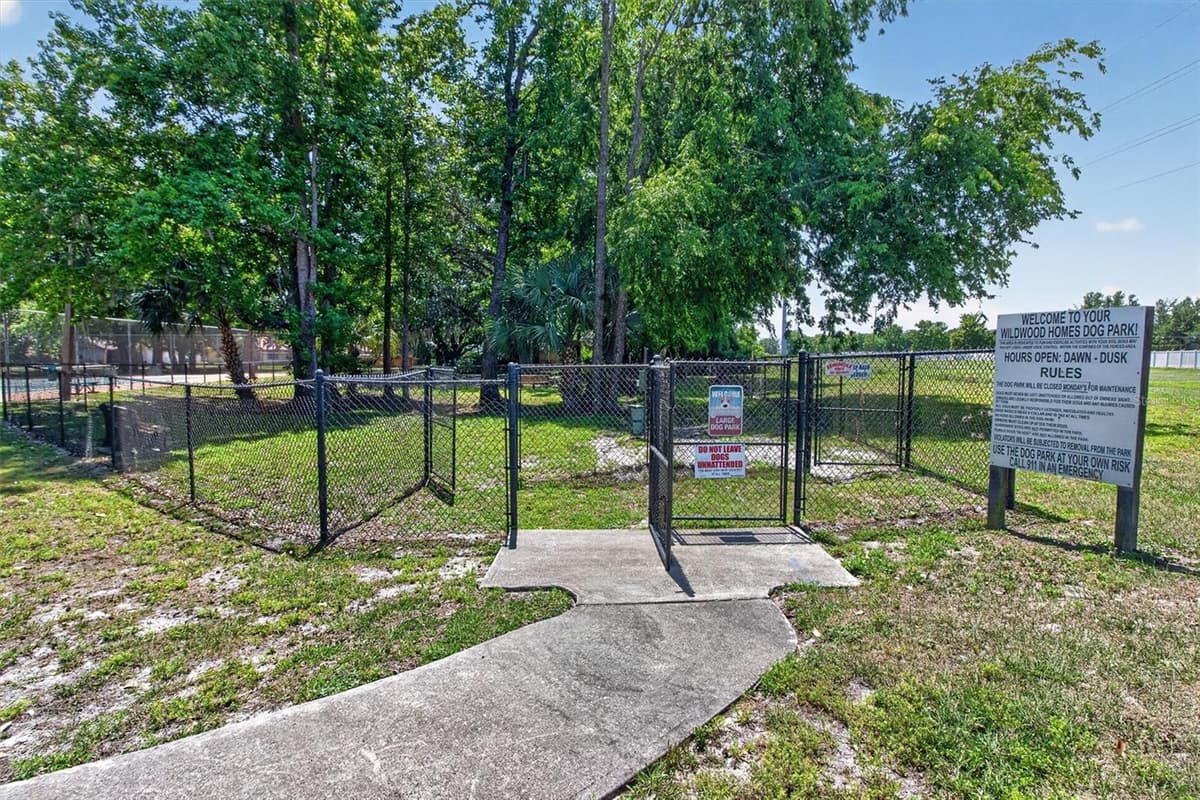 736 SUMMERLAND DRIVE — photo 44 of 56