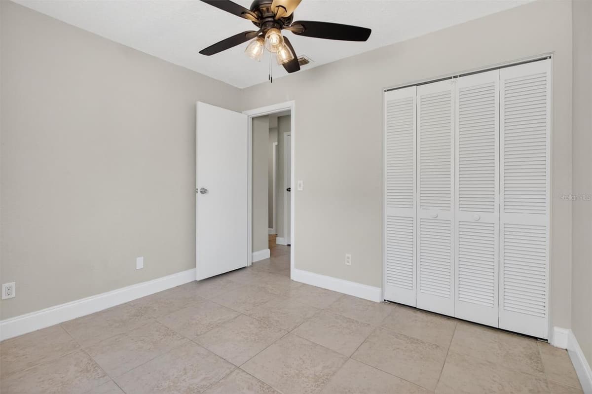 736 SUMMERLAND DRIVE — photo 29 of 56