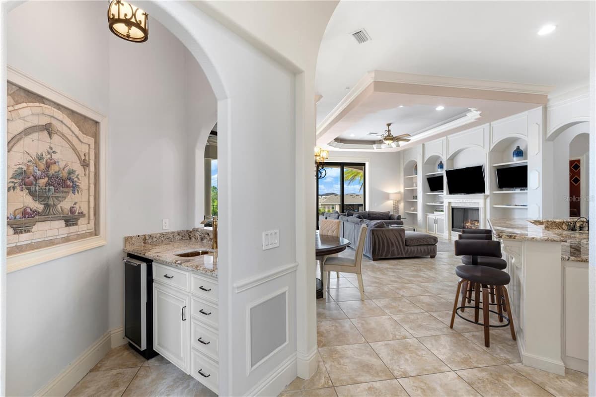 7829 PALMILLA COURT — photo 16 of 81