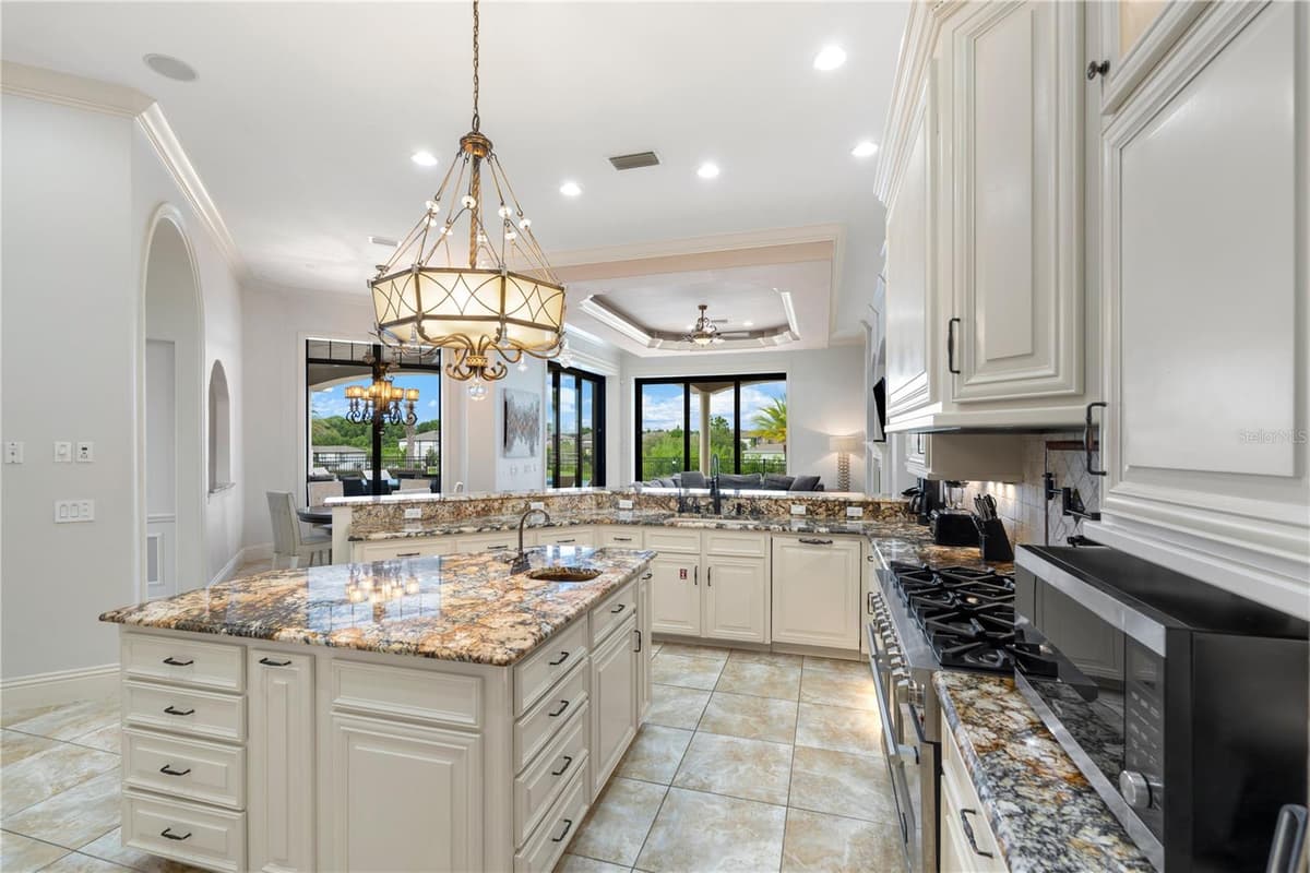 7829 PALMILLA COURT — photo 25 of 81