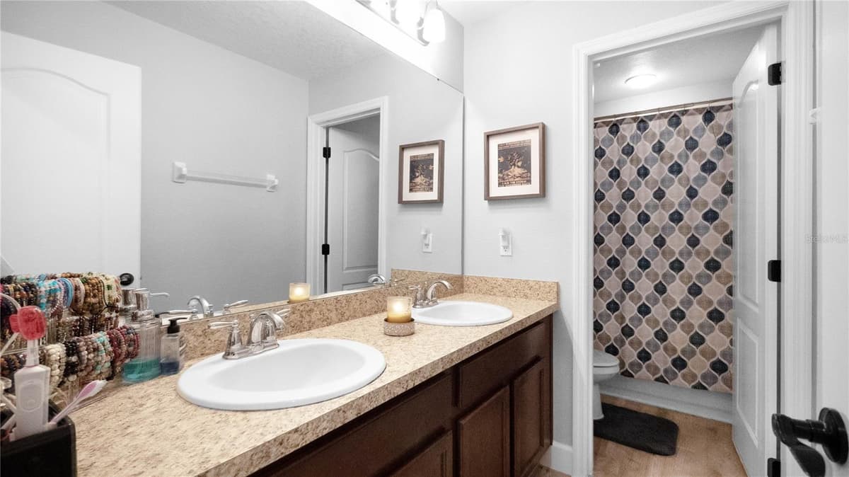 1051 WAX MYRTLE AVENUE — photo 31 of 58
