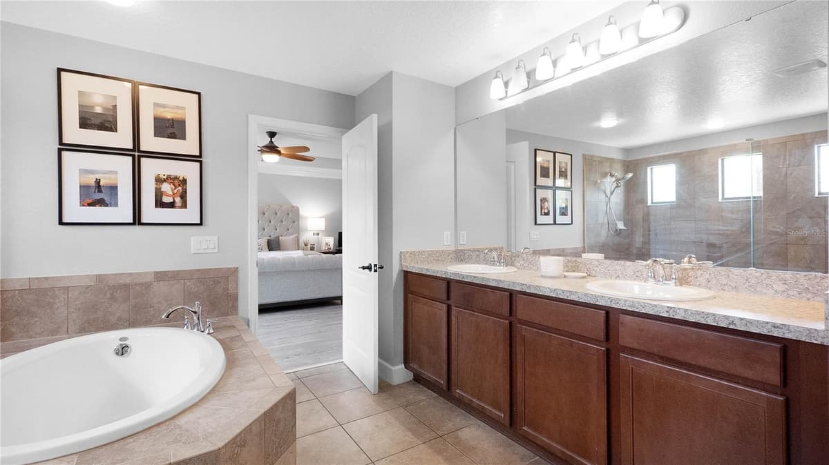 1051 WAX MYRTLE AVENUE — photo 25 of 58