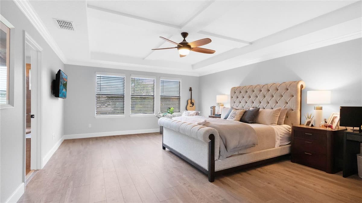 1051 WAX MYRTLE AVENUE — photo 18 of 58