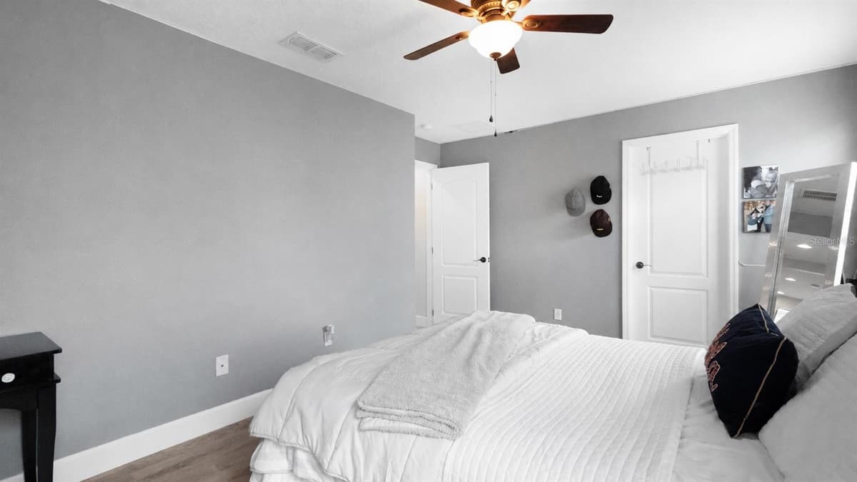 1051 WAX MYRTLE AVENUE — photo 33 of 58