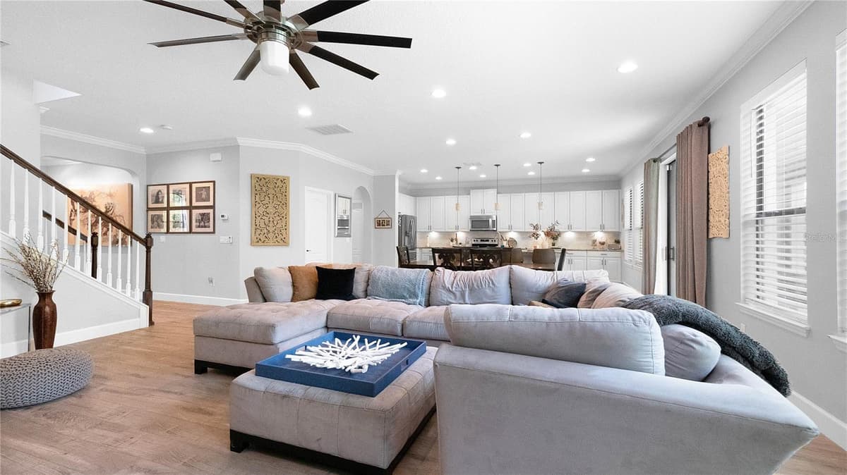 1051 WAX MYRTLE AVENUE — photo 8 of 58