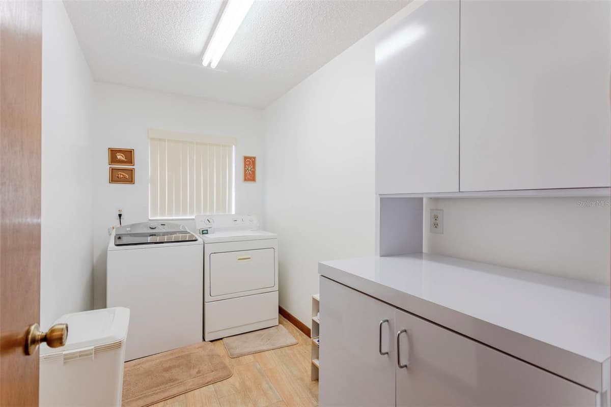 8830 ASPEN AVENUE — photo 18 of 30