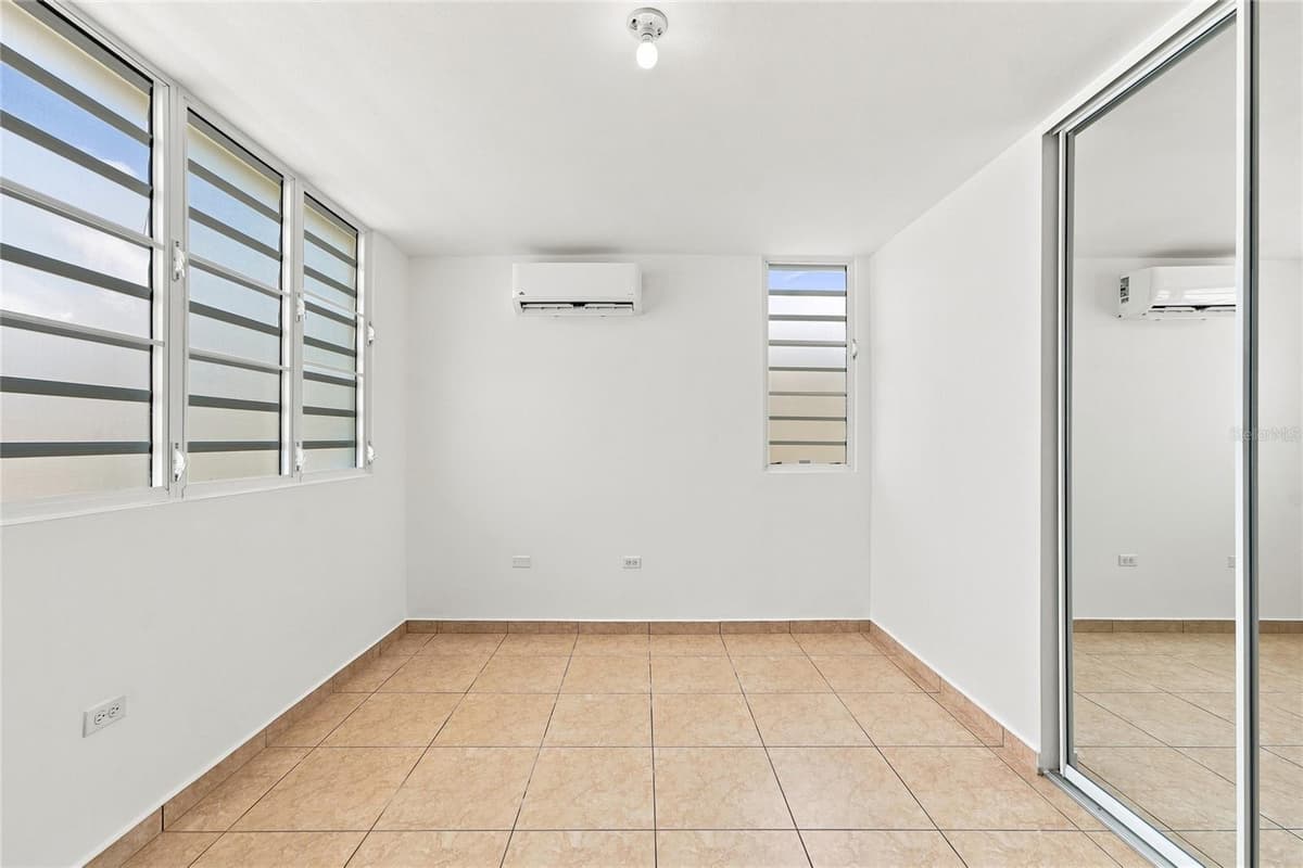 F-30 CALLE MAR EGEO — photo 10 of 19