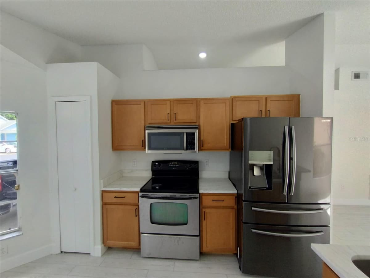 1716 CHATHAM CIRCLE — photo 31 of 47