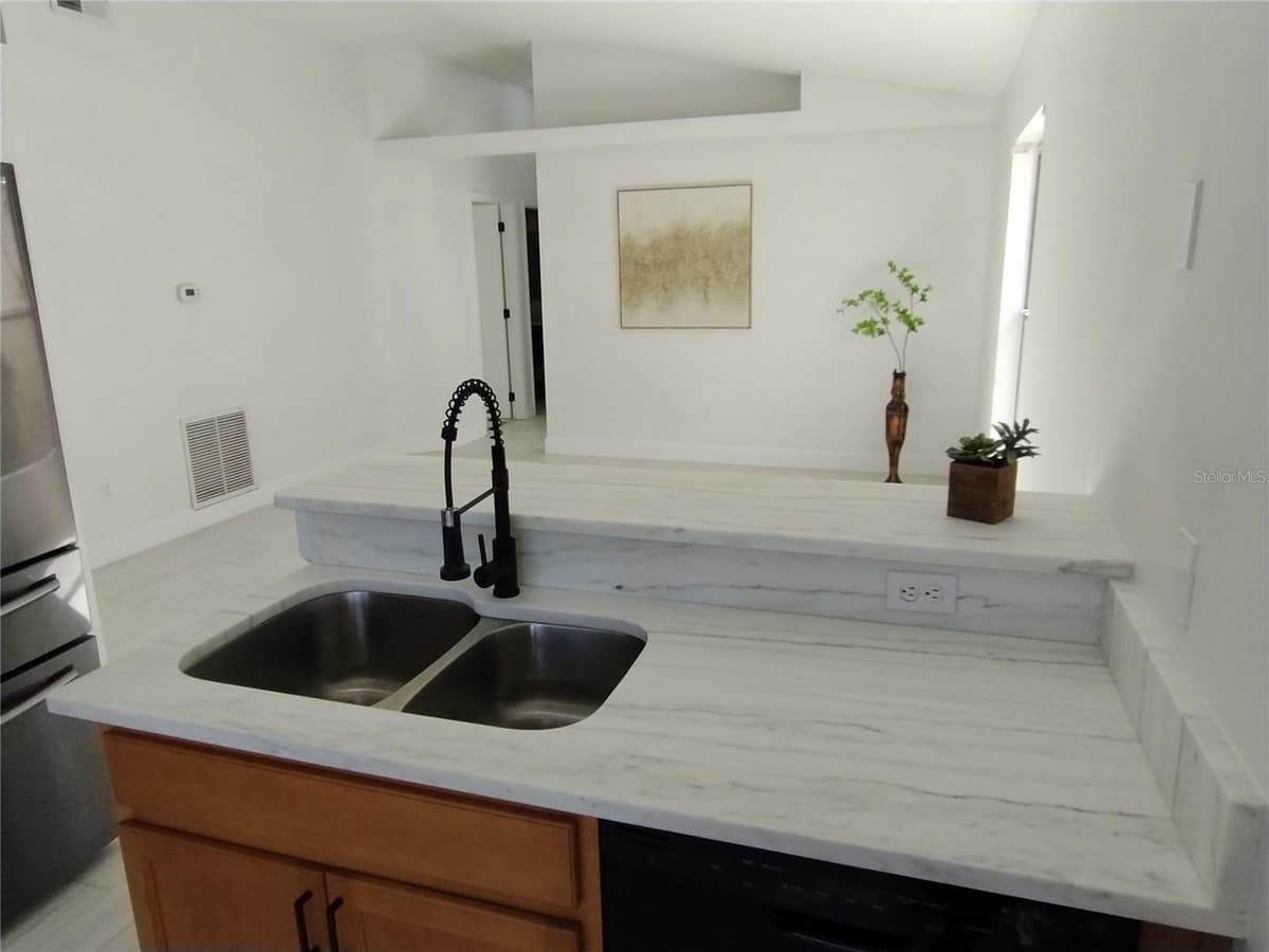 1716 CHATHAM CIRCLE — photo 29 of 47