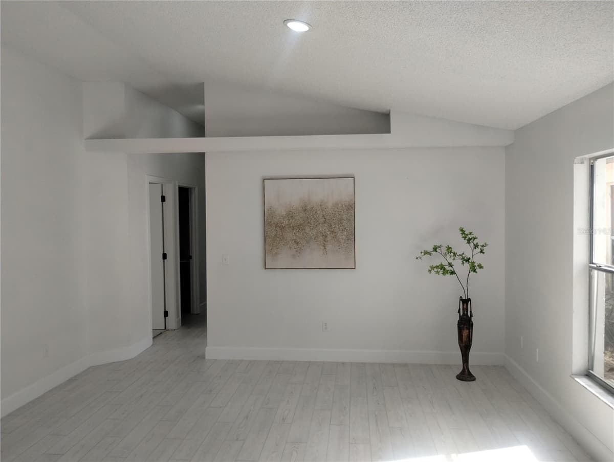 1716 CHATHAM CIRCLE — photo 34 of 47