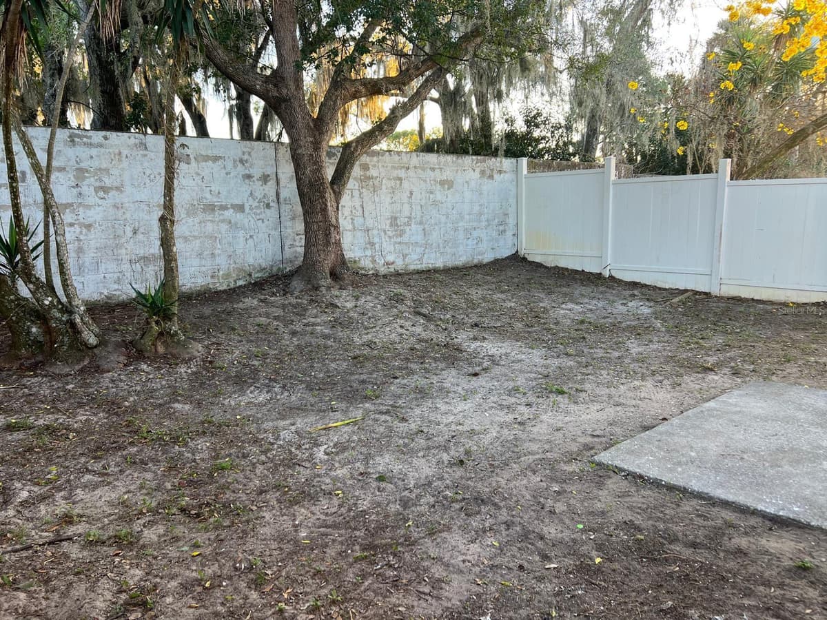 1716 CHATHAM CIRCLE — photo 37 of 47
