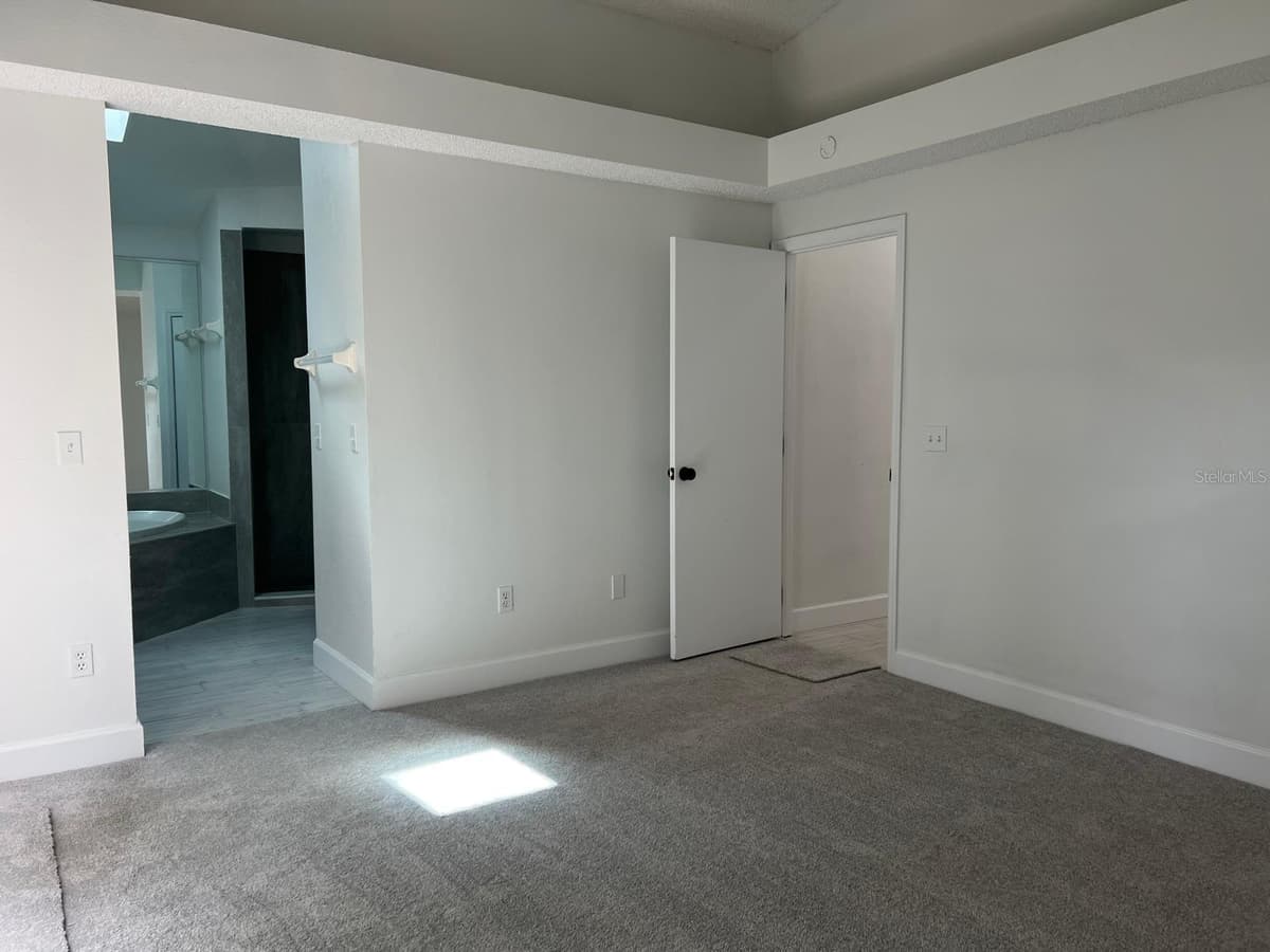 1716 CHATHAM CIRCLE — photo 45 of 47