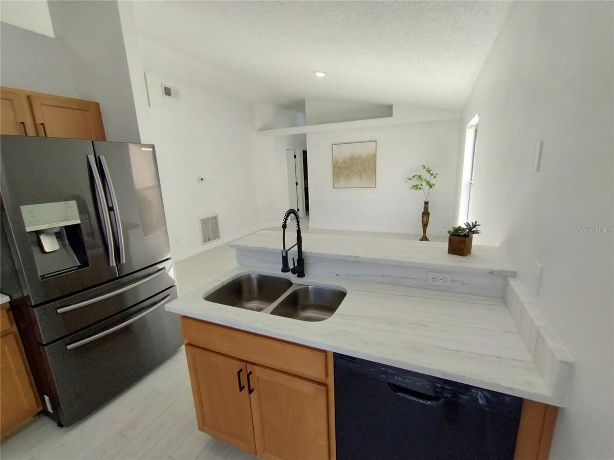 1716 CHATHAM CIRCLE — photo 30 of 47