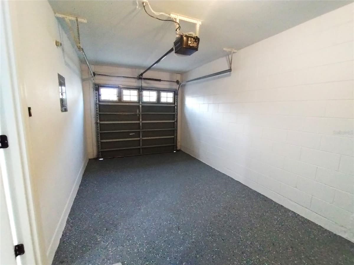 1716 CHATHAM CIRCLE — photo 14 of 47