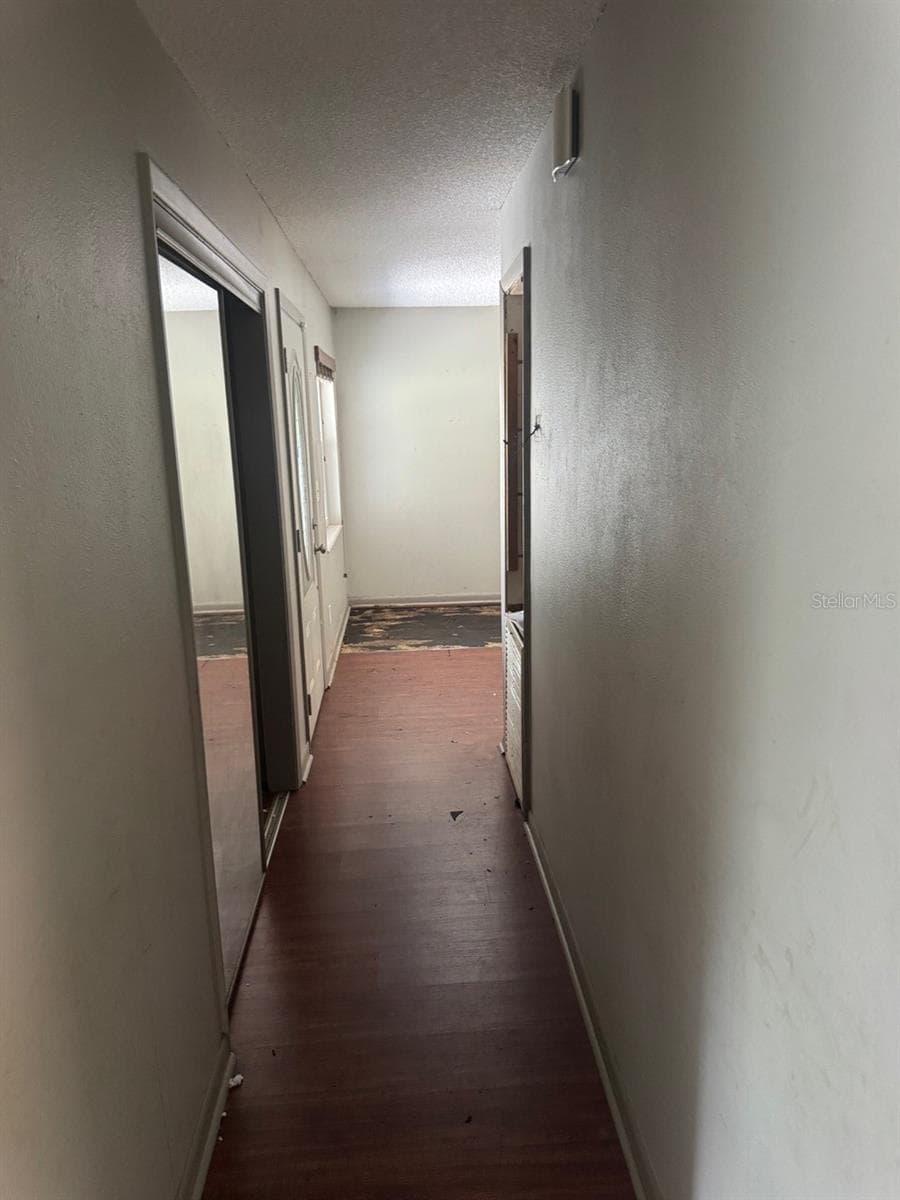 415 BOGER BOULEVARD — photo 16 of 34