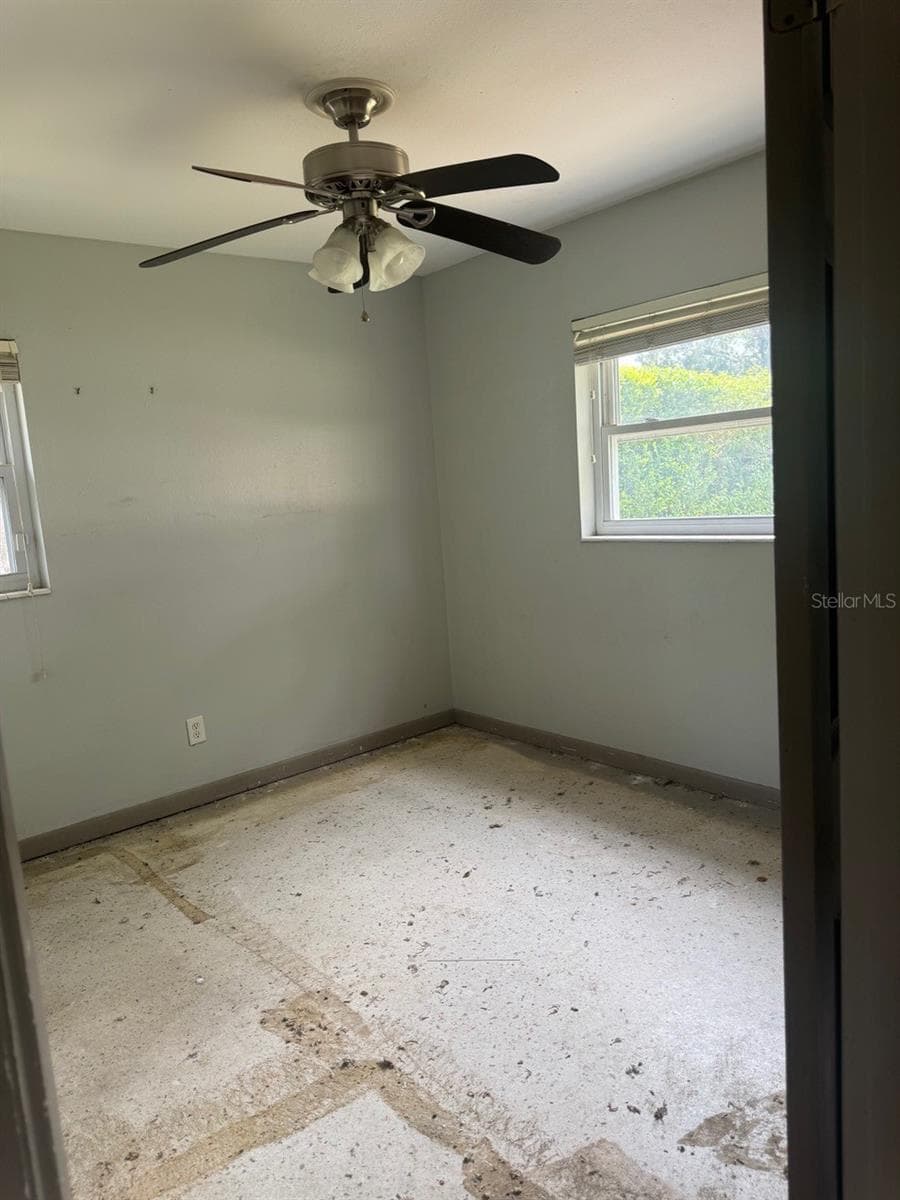 415 BOGER BOULEVARD — photo 27 of 34