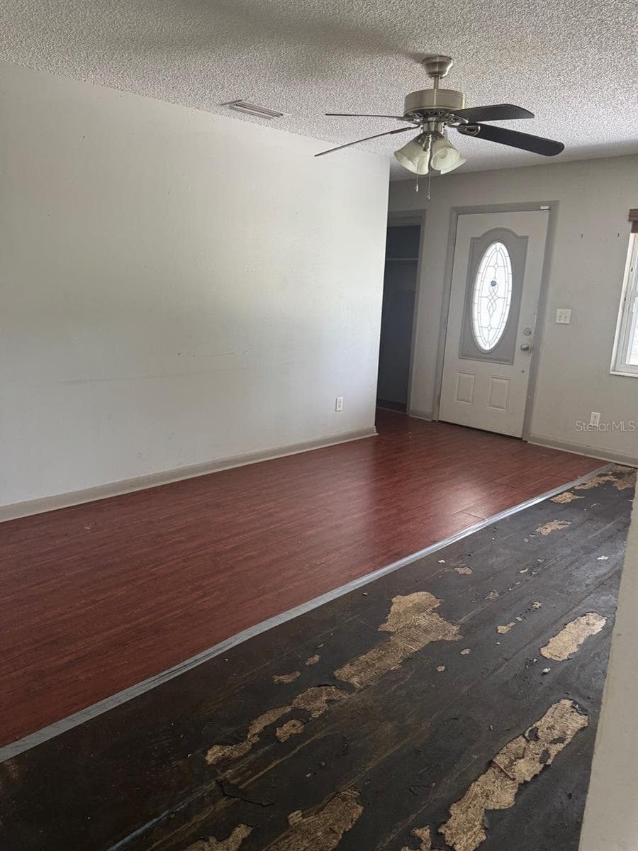 415 BOGER BOULEVARD — photo 14 of 34